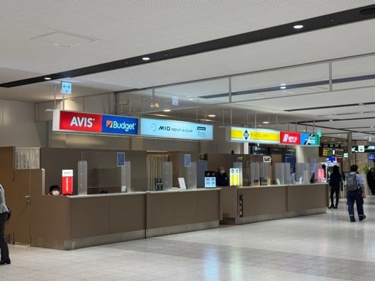 新千歳空港 1F レンタカー受付カウンター(Budget)